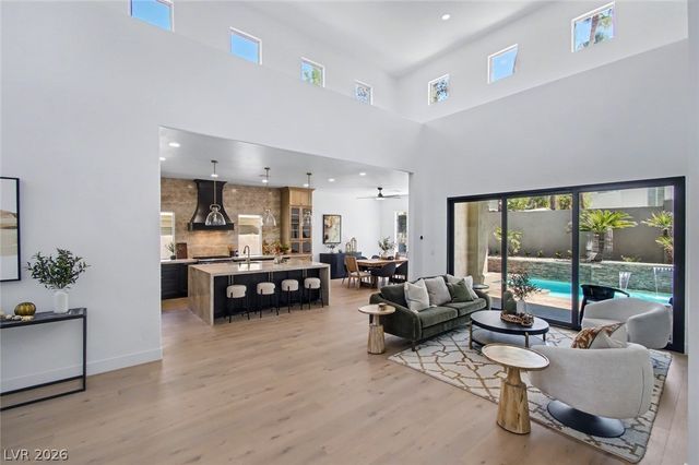420 Pinnacle Heights Lane, Las Vegas, NV 89144