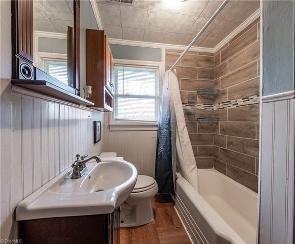 210 Little Arcadia Drive, Elkin, NC 28621