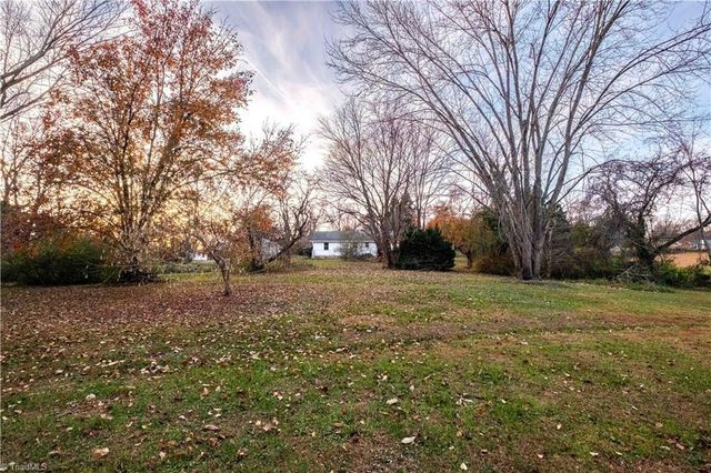 210 Little Arcadia Drive, Elkin, NC 28621