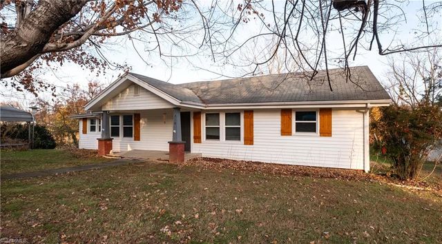 210 Little Arcadia Drive, Elkin, NC 28621