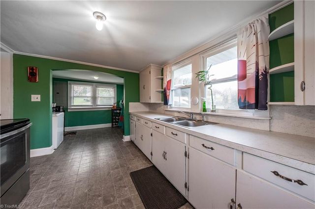 210 Little Arcadia Drive, Elkin, NC 28621