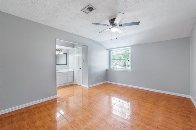 239 Blackwater Lane, Houston, TX 77015