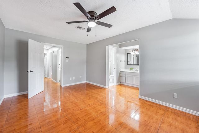 239 Blackwater Lane, Houston, TX 77015
