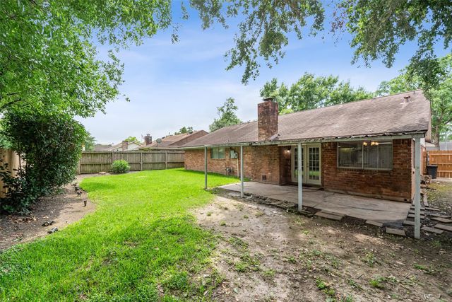 239 Blackwater Lane, Houston, TX 77015