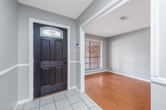 239 Blackwater Lane, Houston, TX 77015