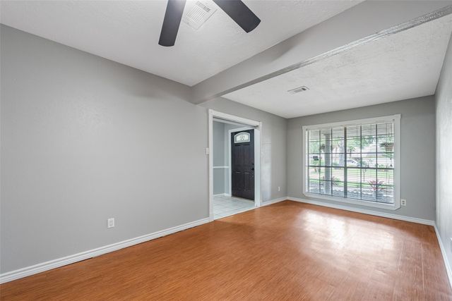 239 Blackwater Lane, Houston, TX 77015