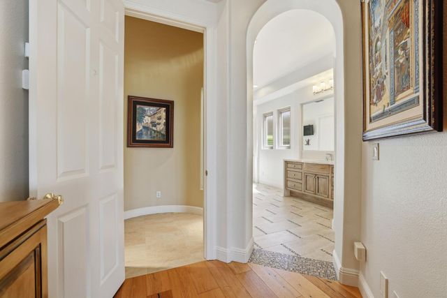300 Saint Boswell Ct, El Dorado Hills, CA 95762