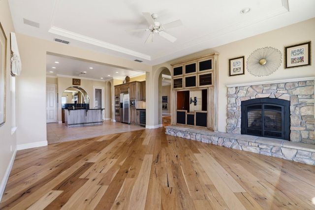 300 Saint Boswell Ct, El Dorado Hills, CA 95762