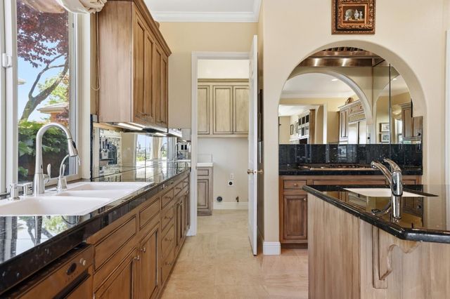 300 Saint Boswell Ct, El Dorado Hills, CA 95762