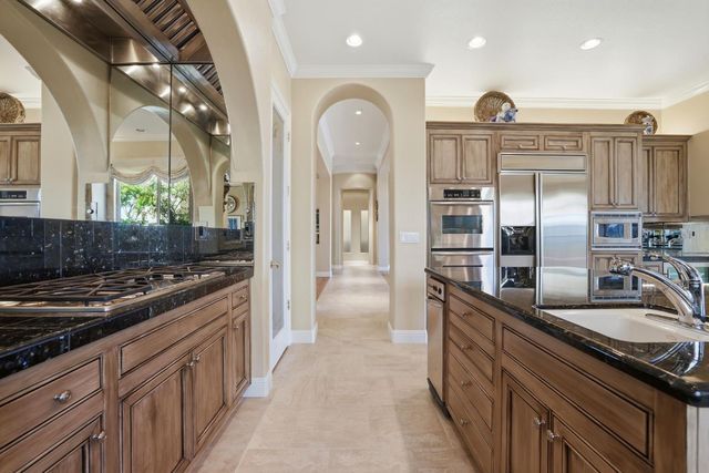 300 Saint Boswell Ct, El Dorado Hills, CA 95762