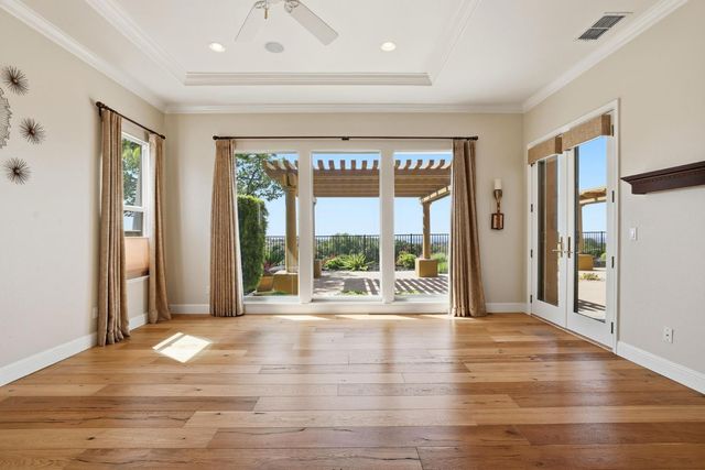 300 Saint Boswell Ct, El Dorado Hills, CA 95762