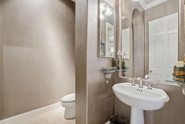 300 Saint Boswell Ct, El Dorado Hills, CA 95762