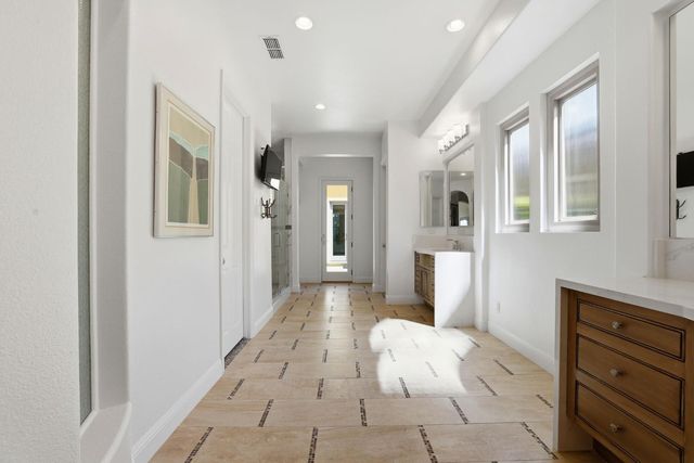 300 Saint Boswell Ct, El Dorado Hills, CA 95762