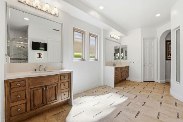 300 Saint Boswell Ct, El Dorado Hills, CA 95762