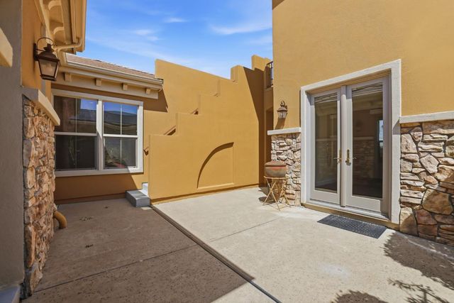 300 Saint Boswell Ct, El Dorado Hills, CA 95762