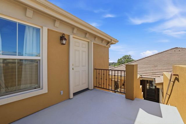 300 Saint Boswell Ct, El Dorado Hills, CA 95762