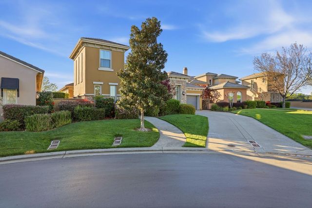 300 Saint Boswell Ct, El Dorado Hills, CA 95762