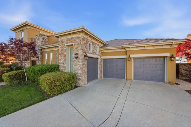 300 Saint Boswell Ct, El Dorado Hills, CA 95762