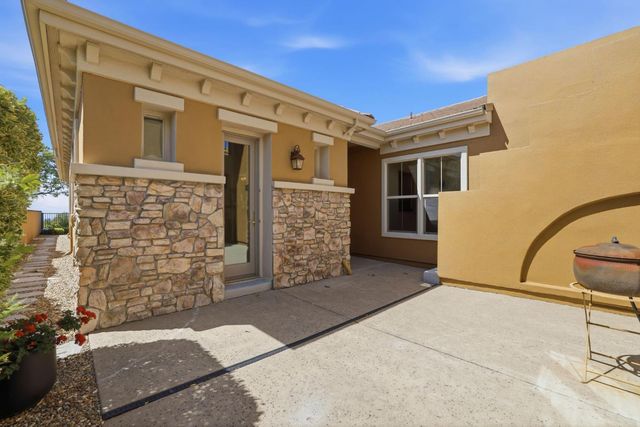 300 Saint Boswell Ct, El Dorado Hills, CA 95762