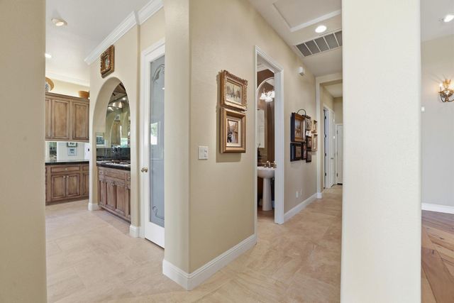 300 Saint Boswell Ct, El Dorado Hills, CA 95762