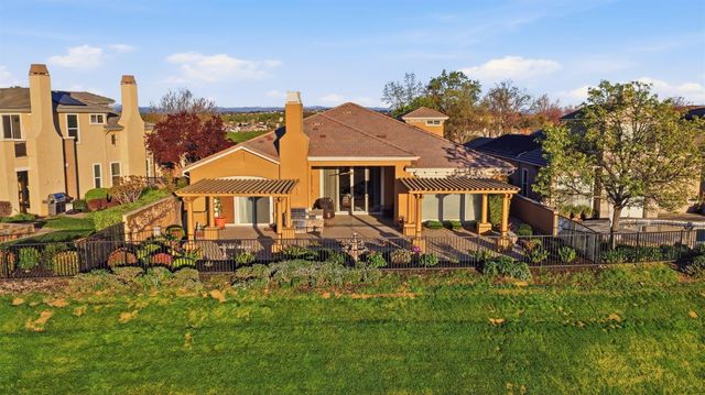 300 Saint Boswell Ct, El Dorado Hills, CA 95762