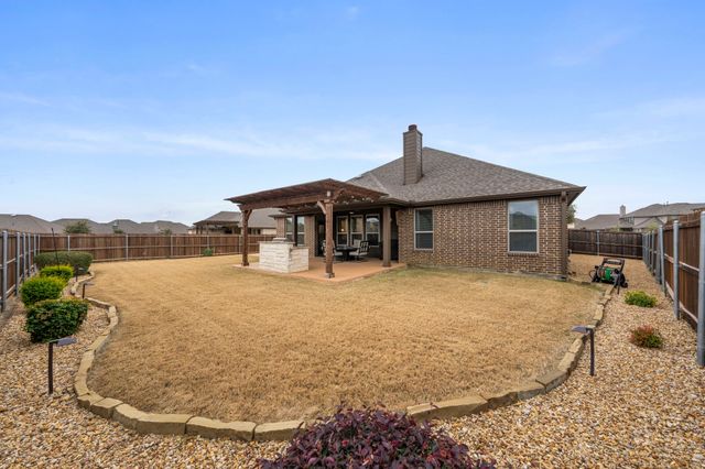 2611 Alden Lane, Mansfield, TX 76084