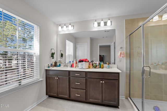 987 Parkstone Towne Boulevard, Knightdale, NC 27545
