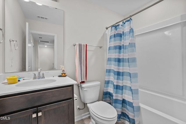 987 Parkstone Towne Boulevard, Knightdale, NC 27545