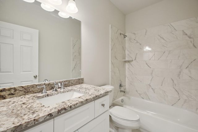 48323 Whittington Drive, Chesterfield Twp, MI 48047