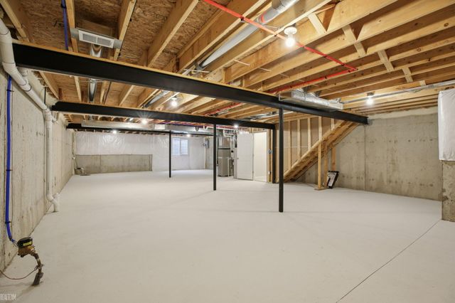 48323 Whittington Drive, Chesterfield Twp, MI 48047