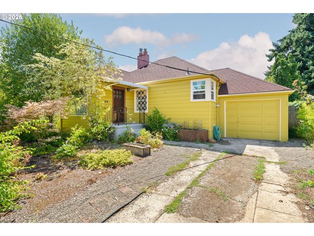 5304 Se CENTER St, Portland, OR 97206