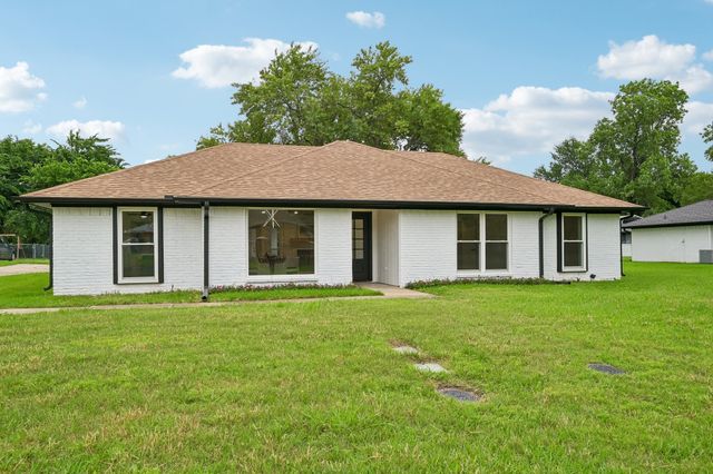 2006 Cornwall Lane, Sachse, TX 75048
