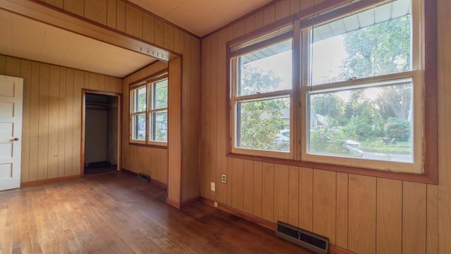 1365 Federal Avenue, La Porte, IN 46350
