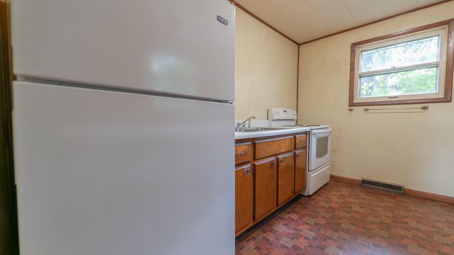 1365 Federal Avenue, La Porte, IN 46350