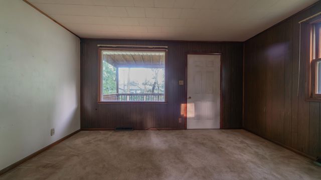 1365 Federal Avenue, La Porte, IN 46350