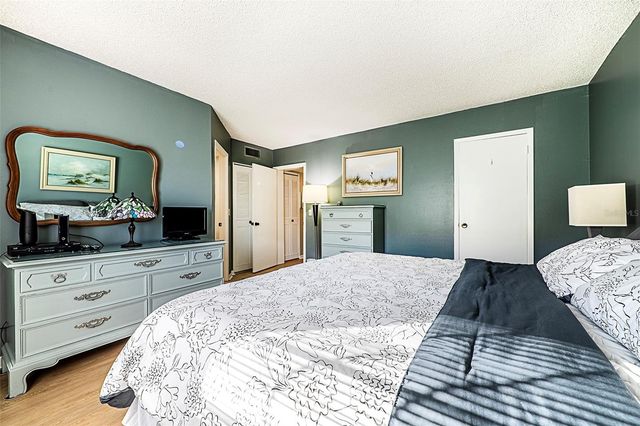 10215 REGAL DRIVE 14, Largo, FL 33774