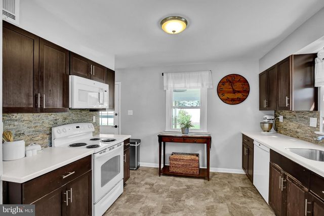 6287 CARPENTER ST, East Petersburg, PA 17520