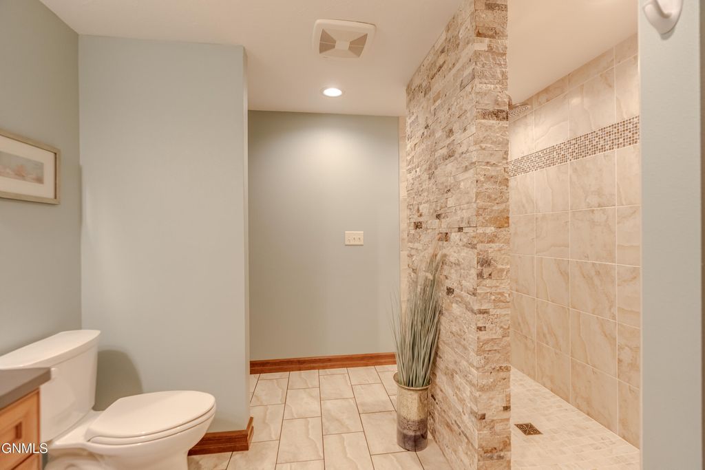 1524 &1534 Buccaneer Place, Bismarck, ND 58504 photo 100