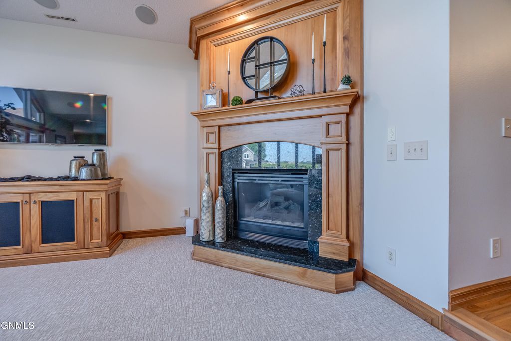 1524 &1534 Buccaneer Place, Bismarck, ND 58504 photo 13