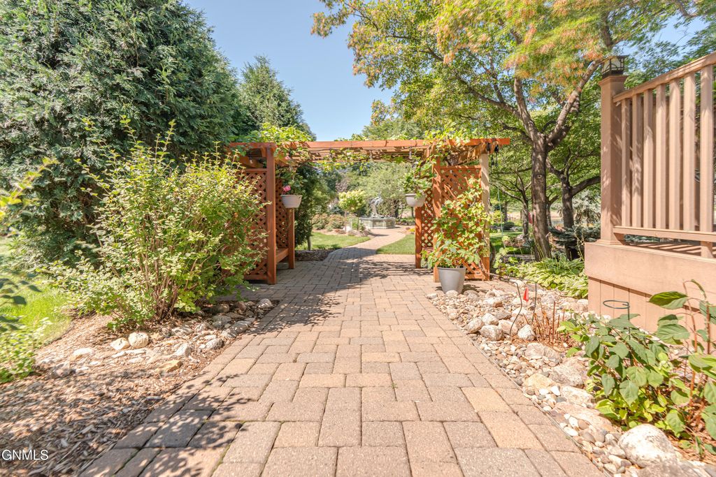 1524 &1534 Buccaneer Place, Bismarck, ND 58504 photo 171