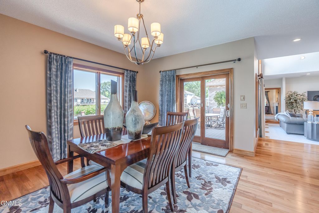 1524 &1534 Buccaneer Place, Bismarck, ND 58504 photo 33