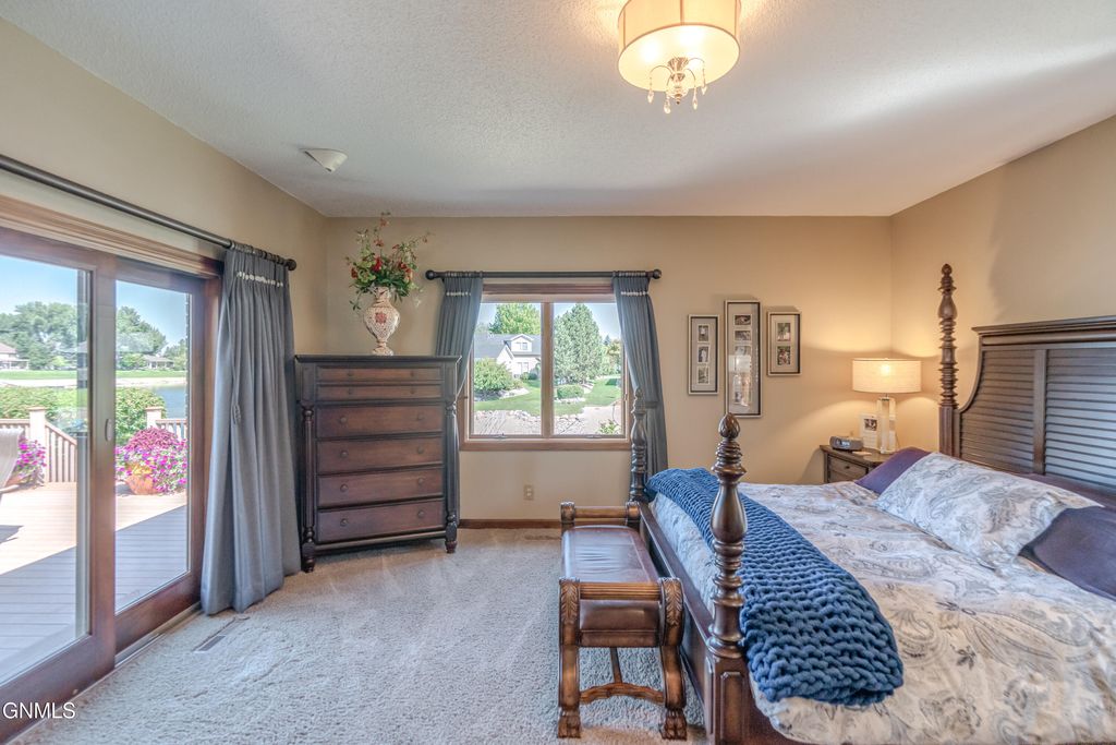 1524 &1534 Buccaneer Place, Bismarck, ND 58504 photo 45