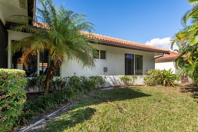334 NW 42nd Street, Boca Raton, FL 33431