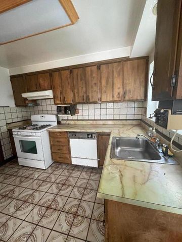 559 Gates Street, San Francisco, CA 94110