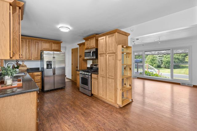 13709 Thomas Avenue S, Burnsville, MN 55337
