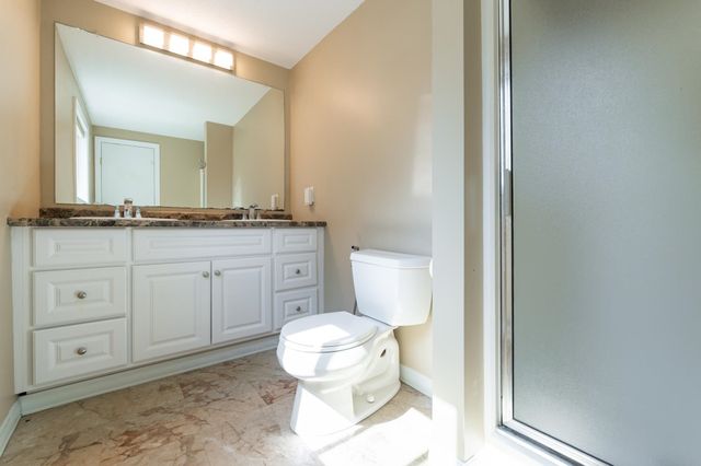 H2 Black Oak Drive # 2, Nashua, NH 03062