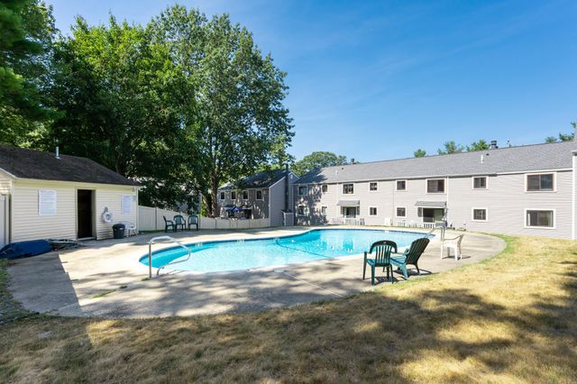 H2 Black Oak Drive # 2, Nashua, NH 03062
