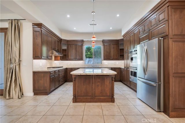 18267 Valley Vista Boulevard, Tarzana, CA 91356