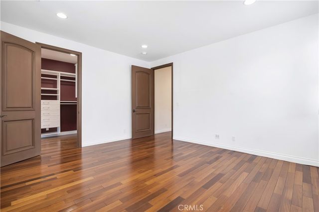 18267 Valley Vista Boulevard, Tarzana, CA 91356
