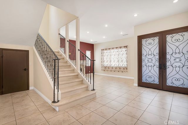 18267 Valley Vista Boulevard, Tarzana, CA 91356